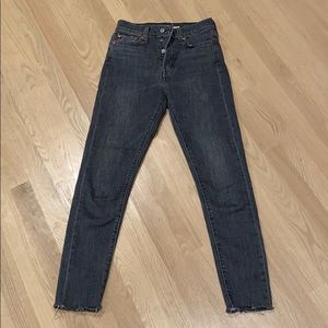 Levi’s Wedgie Skinny button fly size 26